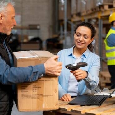 Why Fast Pick and Pack Services Are Essential for Customer Retention?