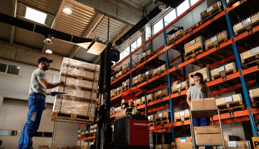 How Seasonal Warehousing Helps Businesses Manage Demand Fluctuations?